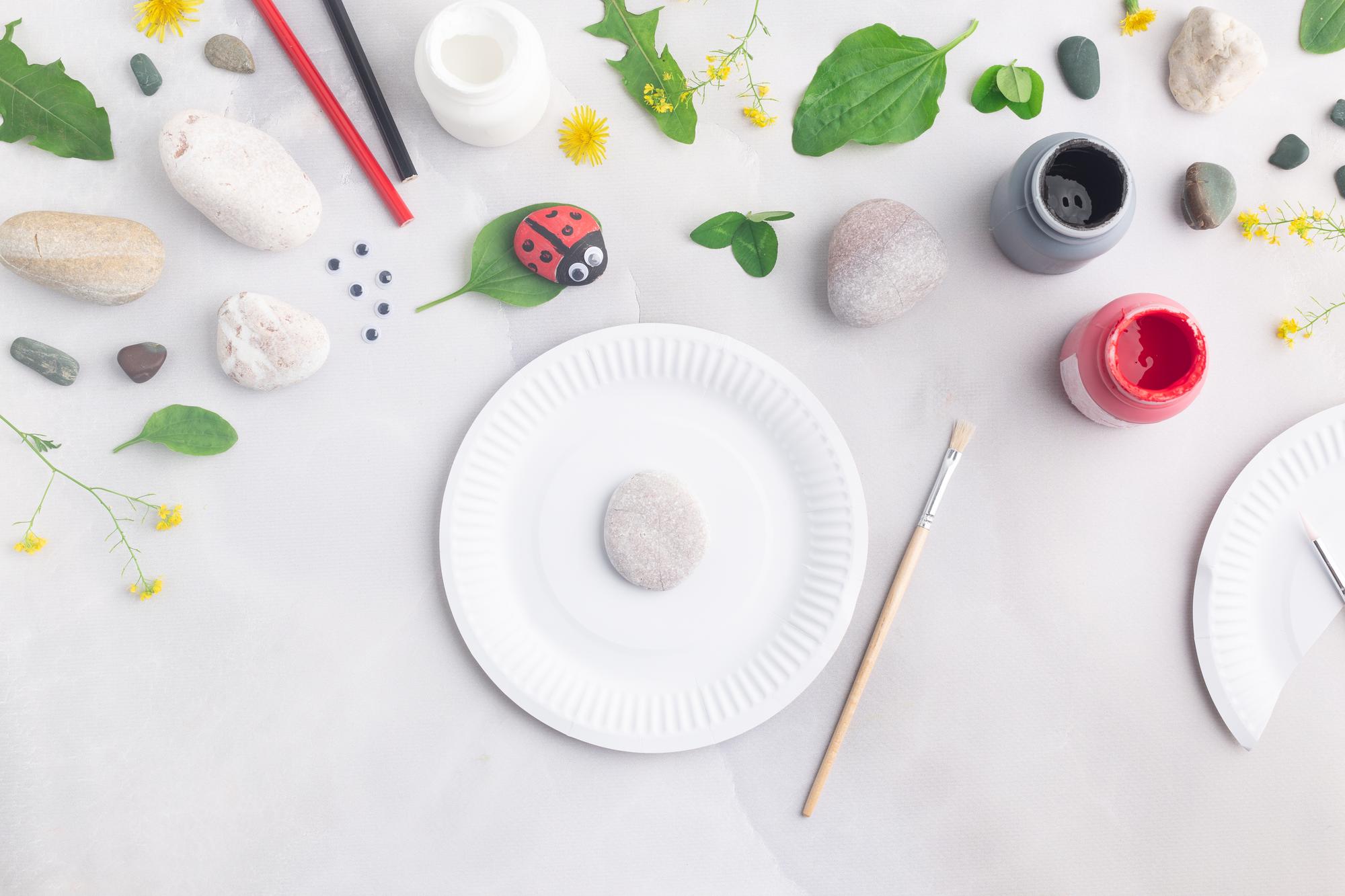Workshop table with tasting plates